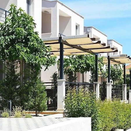 Dalmatia In Island Ugljan With Swimmingpool *