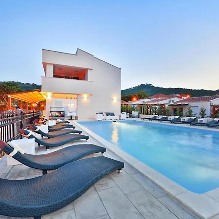 شقة Dalmatia In Island Ugljan With Swimmingpool