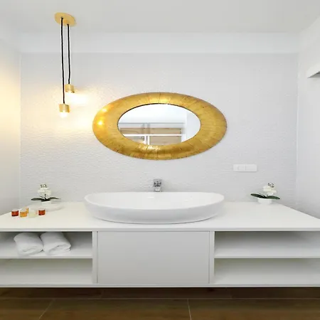 Apartman Dalmatia In Island Ugljan With Swimmingpool