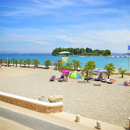 Apartman Dalmatia In Island Ugljan With Swimmingpool