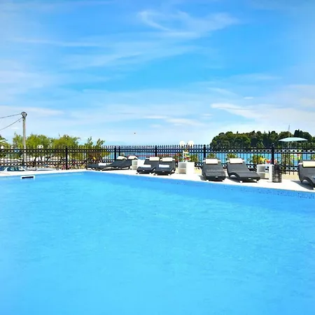 Apartamento Dalmatia In Island Ugljan With Swimmingpool *