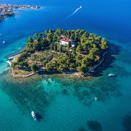 Apartamento Dalmatia In Island Ugljan With Swimmingpool