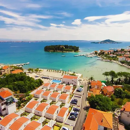 Dalmatia In Island Ugljan With Swimmingpool Preko